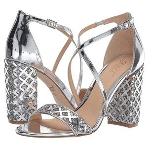 Jewel Badgley Mischka